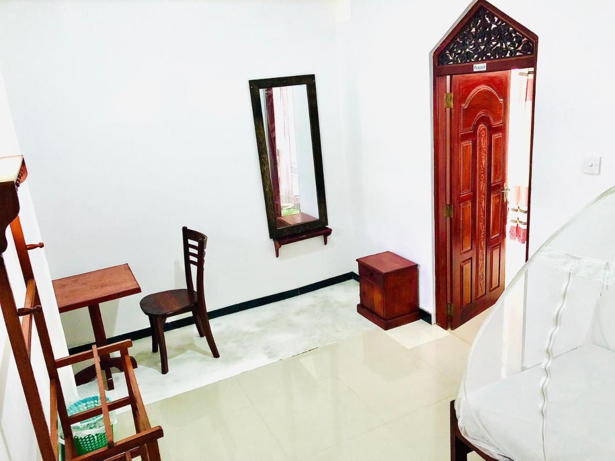 Tiny Royal Palace Unawatuna Ngoại thất bức ảnh