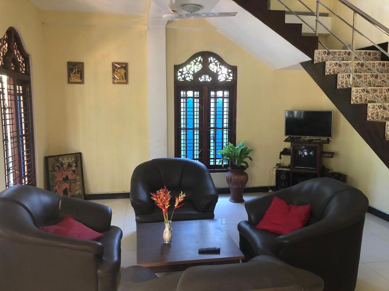 Tiny Royal Palace Unawatuna Ngoại thất bức ảnh